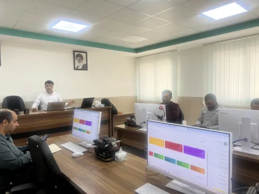 Image of a presentation session on online medical appointment systems and telemedicine