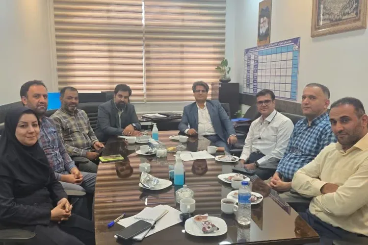 Image of a visit to the server room at Al-Zahra Hospital