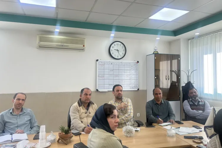 Image of the meeting to upgrade the access level of the Mad system services